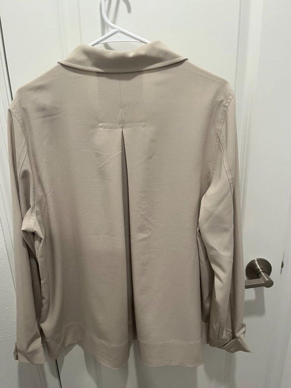 Liverpool Button down Jacket, size L - Picture 4 of 5